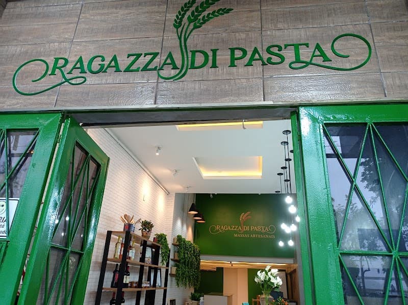 Ragazza di Pasta