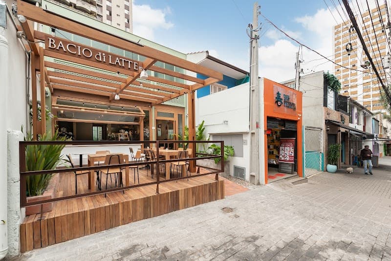 Bacio di Latte - Pinheiros Vupabussu