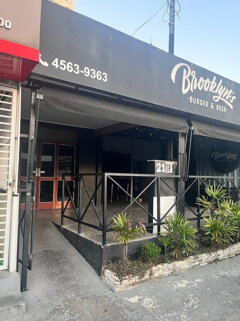 Brooklyn's Burger & Dogs