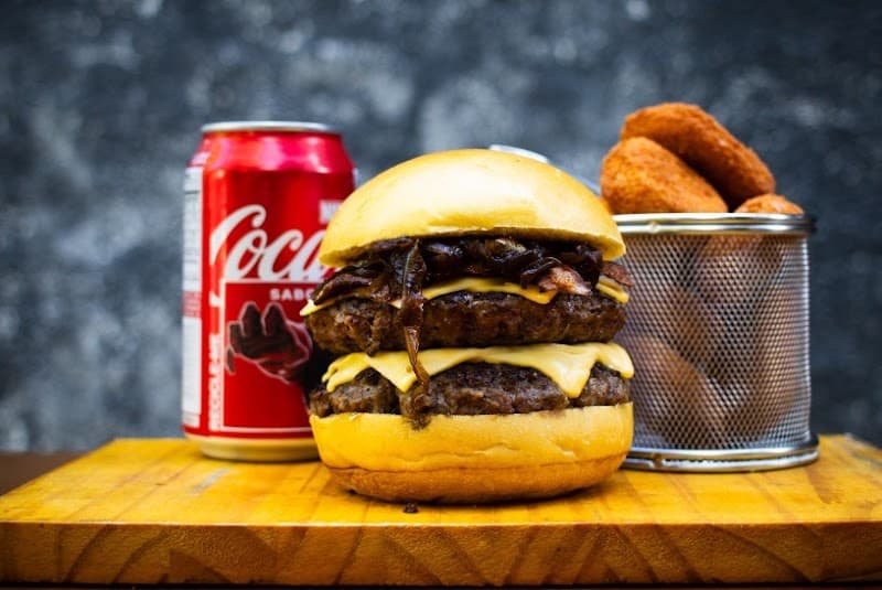 Burguer Artesanal - MadBurguer - Hamburgueria Artesanal em Botafogo