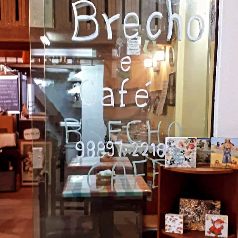 Café & Brechó