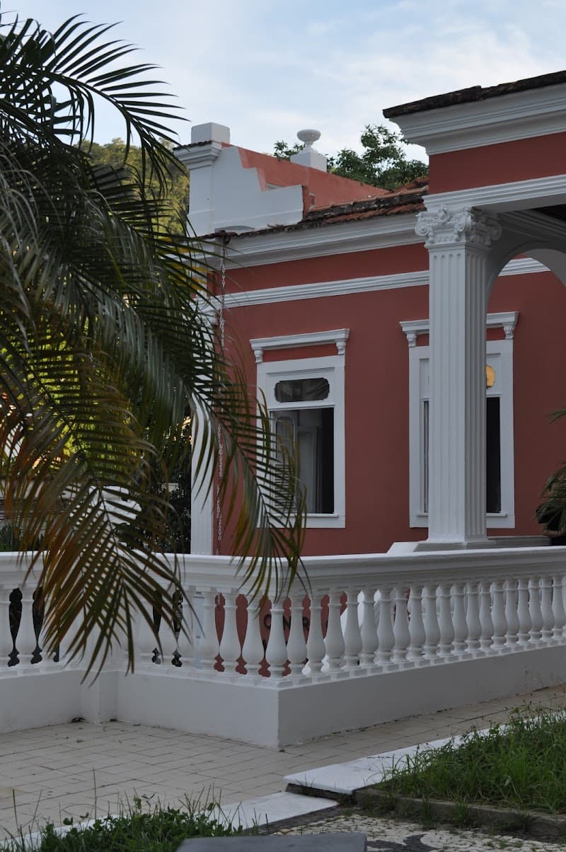Centro Cultural Municipal Laurinda Santos Lobo