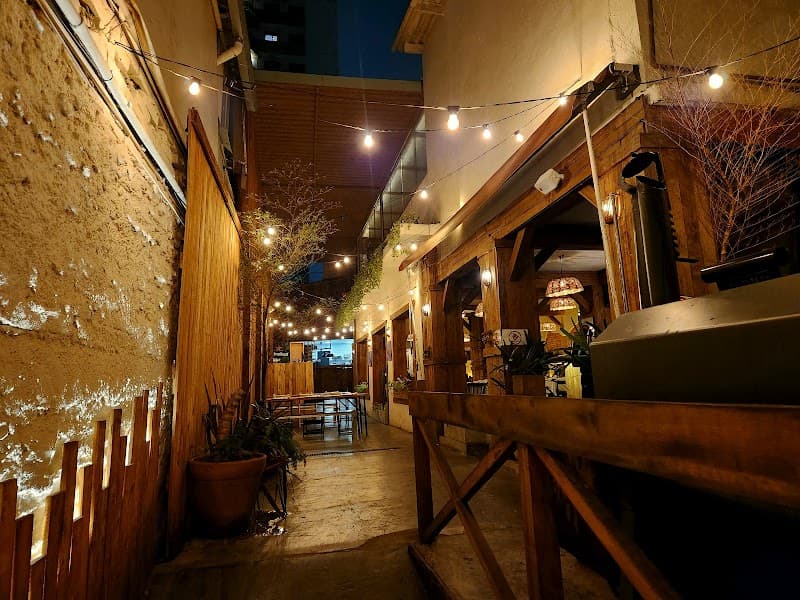 Helena Di Napoli - Pizzaria Napolitana