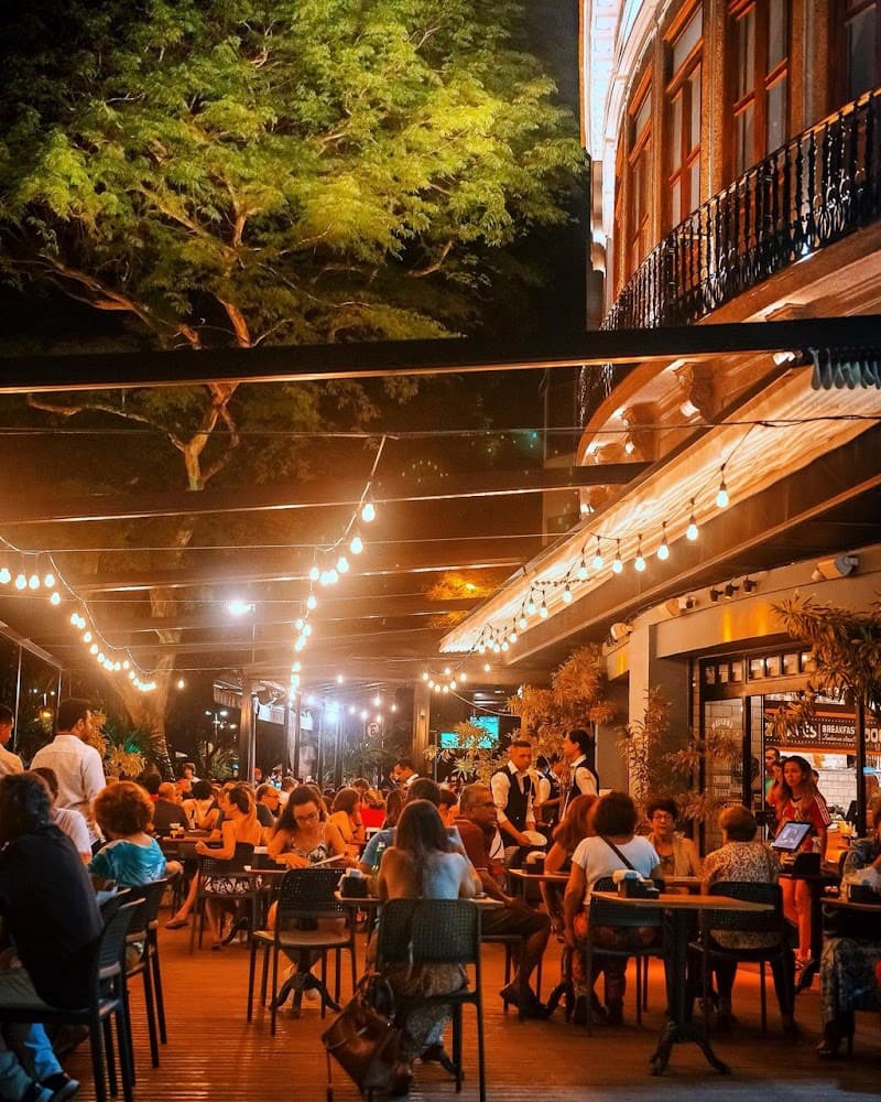 Le Dépanneur - Largo do Machado