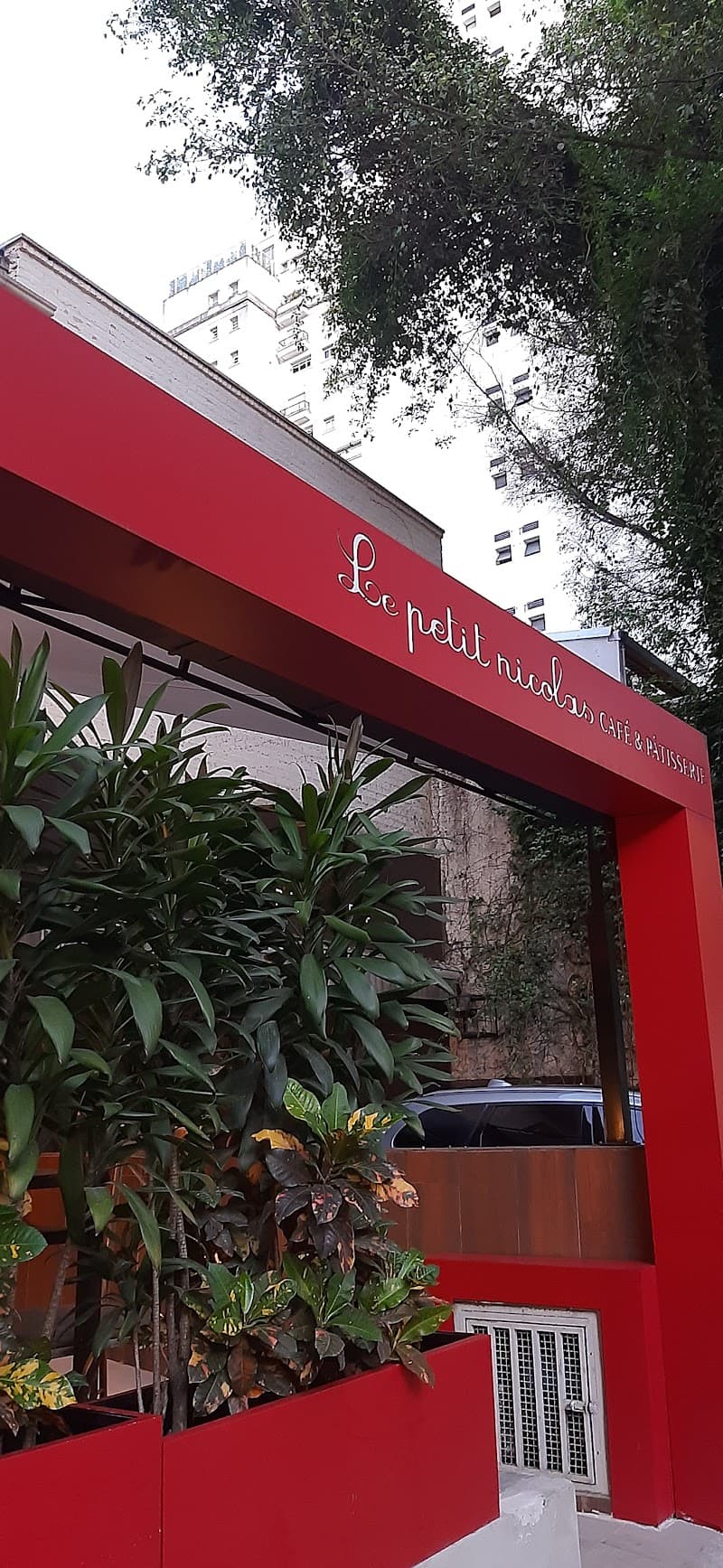 Le Petit Nicolas Café & Pâtisserie