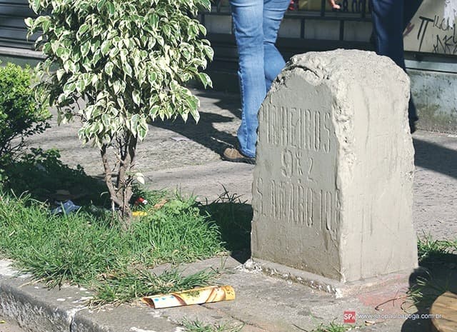 Marco de meia légua