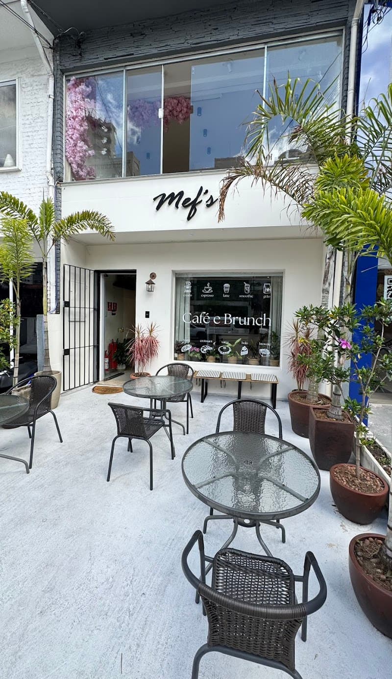 Mef’s Café & Bistrô
