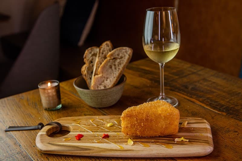 Miya Wine Bar & Restaurante (Moema)