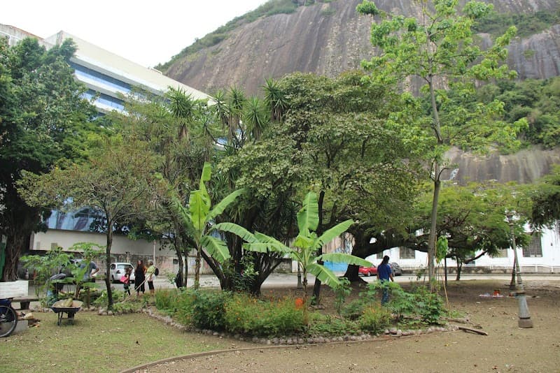 Praça Guilherme Figueiredo