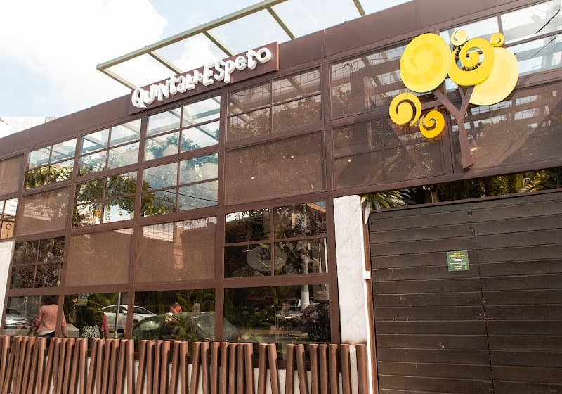 Quintal do Espeto Carinás