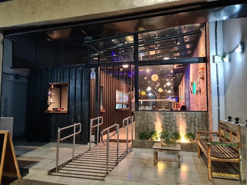 Saturno Bistrô & Burger