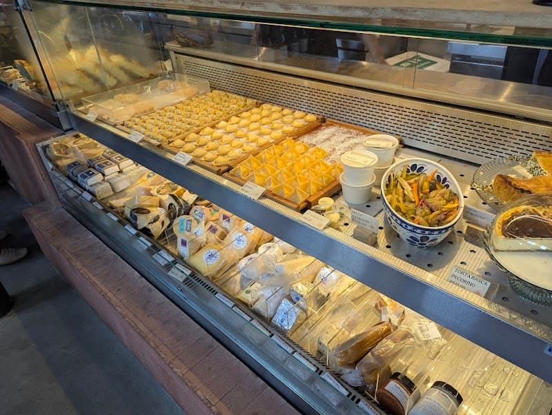 Shihoma Deli