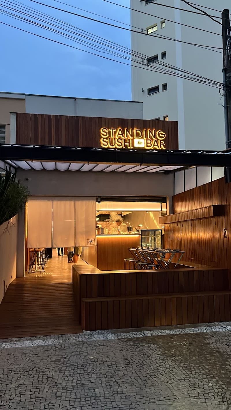 STANDING SUSHI BAR