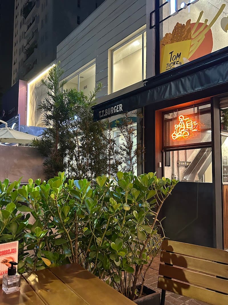 T.T. Burger Itaim